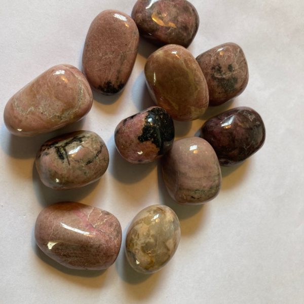 Trommelstenen Rhodoniet (ca. 15 gr.)
